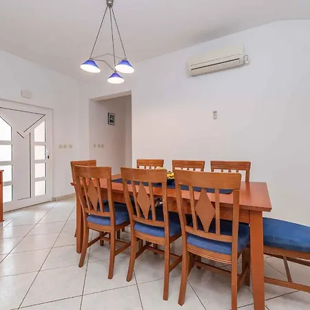 In - Insel 41281 Apartment *